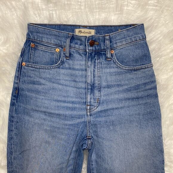 Madewell Distressed PVJ Straight jean in size 25 in Reinhart Wash - Picture 6 of 16